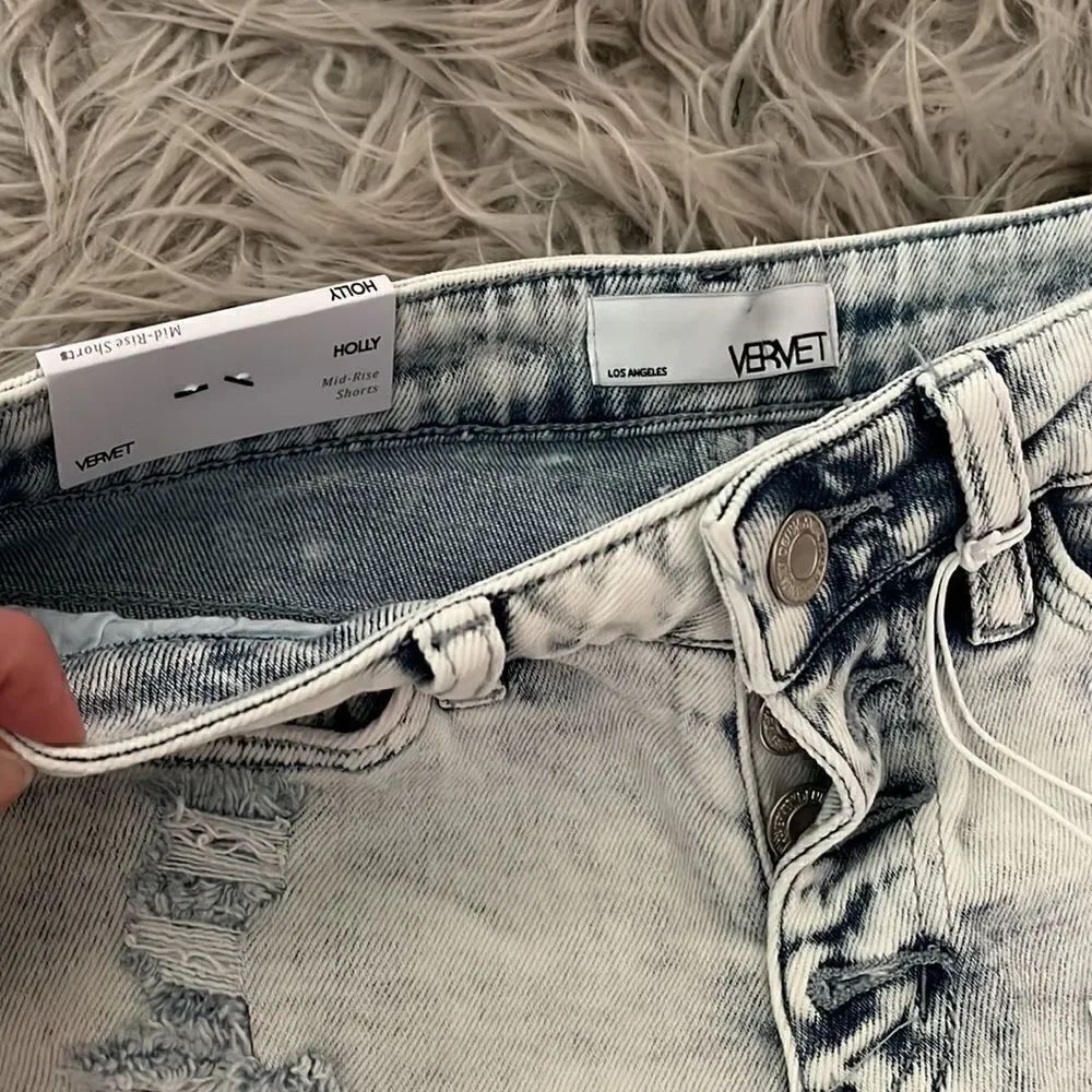 Vervet Holly Cutoff Jeandenim Shorts Xsnwt — image 2 of 3